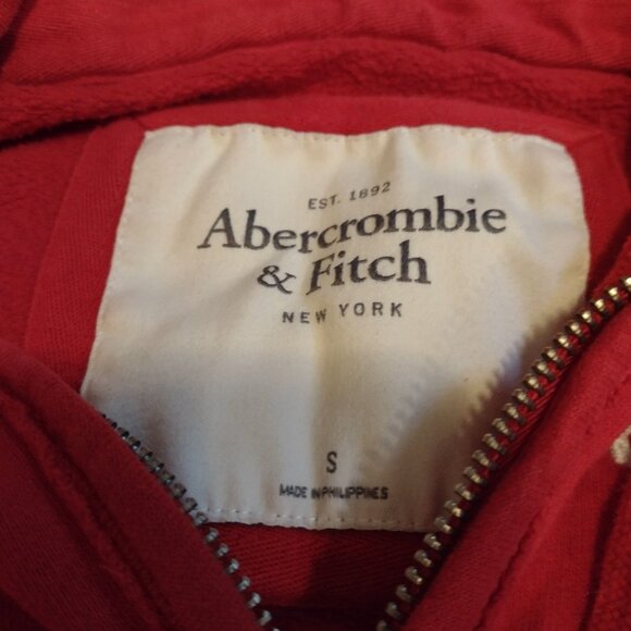 Abercrombie & Fitch Small Red Hoodie - Picture 4 of 8